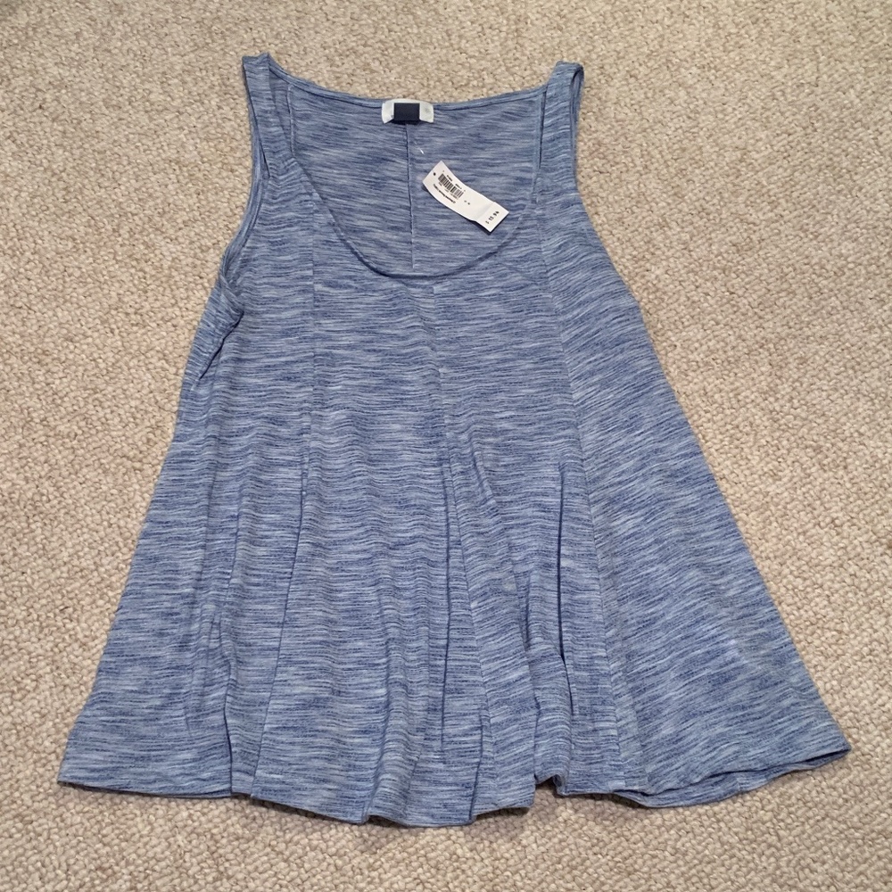 Cute Old Navy Tank - Picture 2 of 4